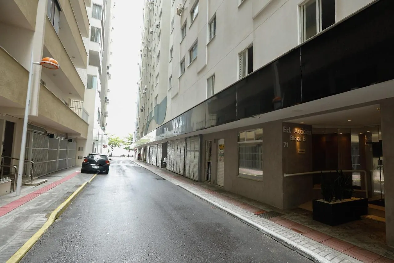 Daire Apto Na Quadra Do Mar Aconchegante E Climatizado Balneario Camboriu Brezilya